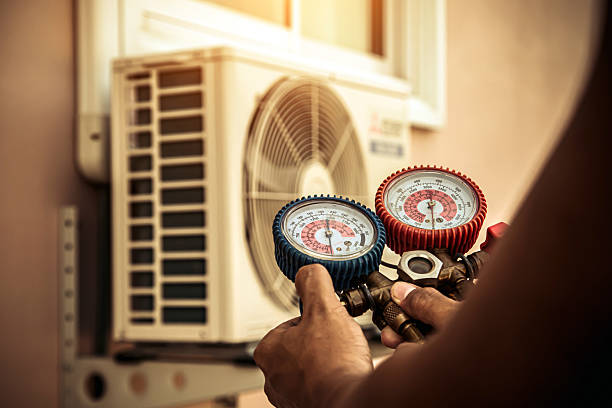 Professional Hvac technician working in La Plata, NM